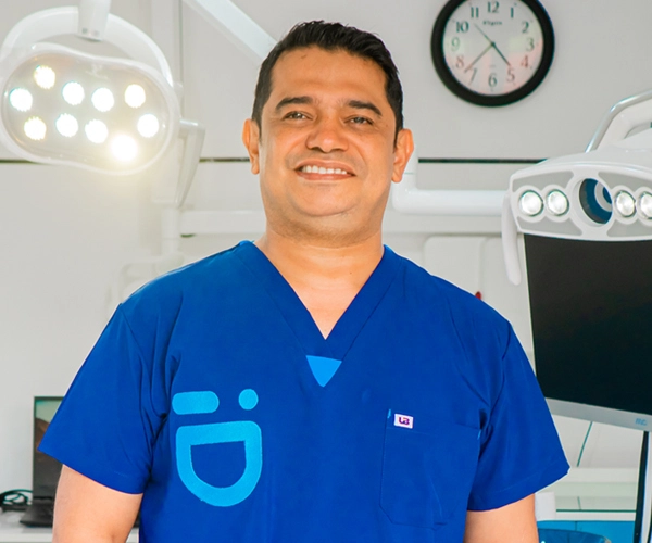 Dr. Jorge Melara | MaxiDental